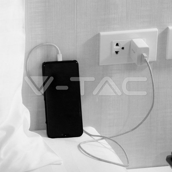 PUNJAČ ZA MOBILNE TELEFONE MICRO